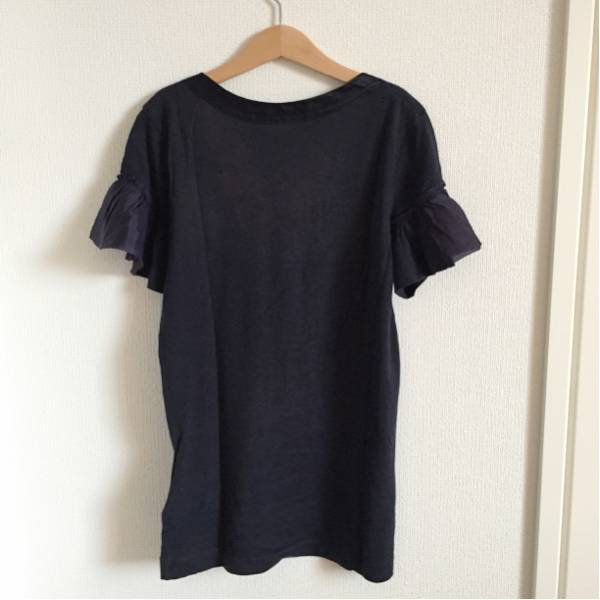 sacai luck フリル luck（Tシャツ(半袖⁄袖なし)）のフリマアイテム一覧 