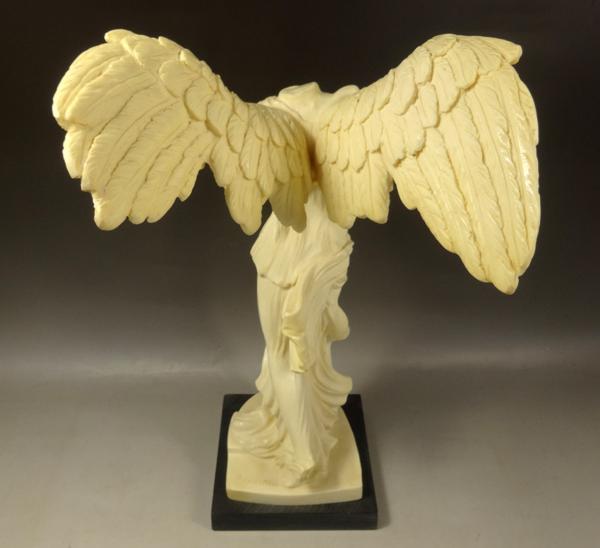 【緑屋】樹脂製 西洋彫刻 サモトラケ ニケ/置物 高37cm*g