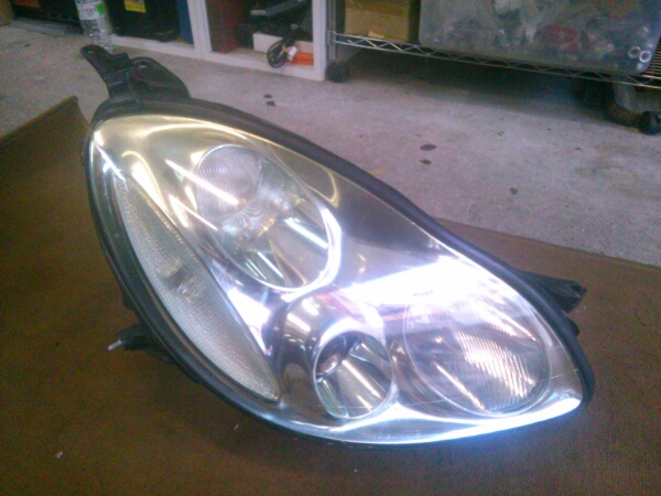 C76 トヨタ　40ソアラ　ヘッドライト右