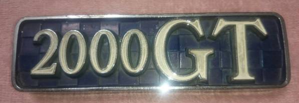 スカイラインGC10 1971年タイプ Fグリル2000GTエンブレム