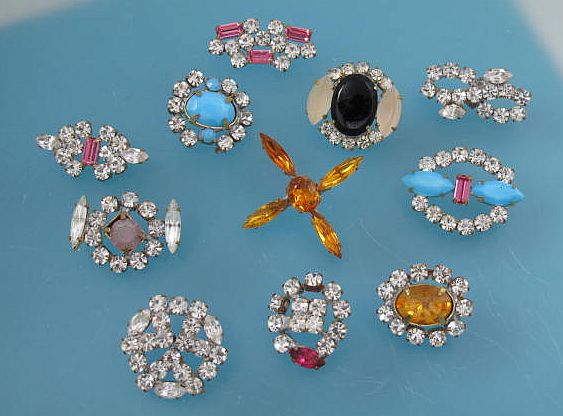 ヴィンテージ　チェコ製　ラインストーンボタン11個セット！A