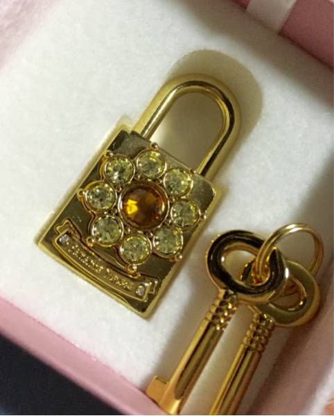 サマンサ バッグ 南京錠イエロー ミニミニアゼル ミランダ 花 鍵