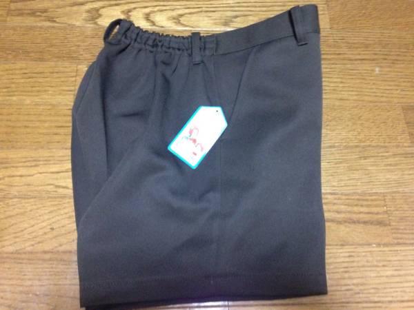 スクール半ズボン　サイズ160cm W82 茶色