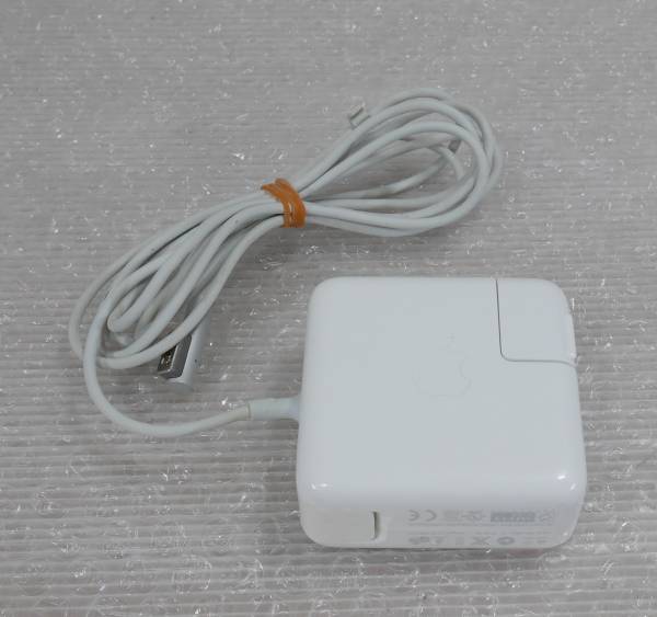 Apple 純正 45W MagSafe Power Adapter A1374
