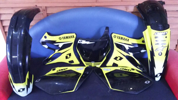 ヤマハ YZ１２５ ２５０ 外装 7点セット UFO製品