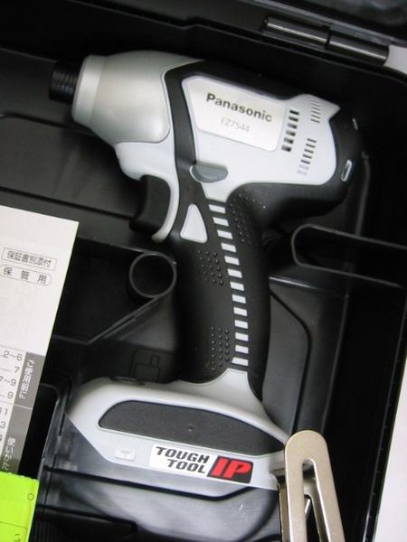 1円～パナソニック 14.4VインパクトドライバーEZ7544本体+ケース