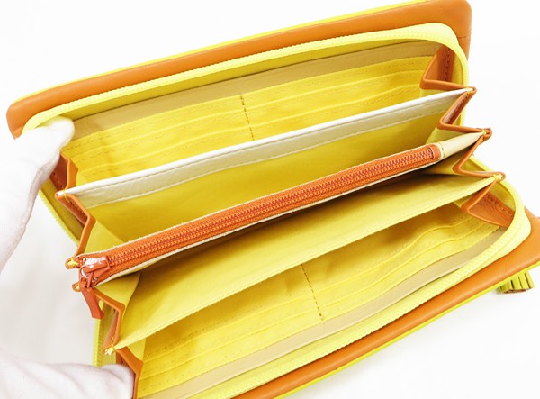 ◇美品【Kitamura キタムラ】ラウンドファスナー長財布