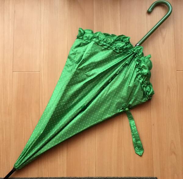 ☆TO BE CHIC☆リボン&フリル雨傘【新品】
