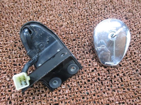 YA☆ 46713 カワサキ BJ250A-084～ エストレヤ FIモデル 純正 エストレア