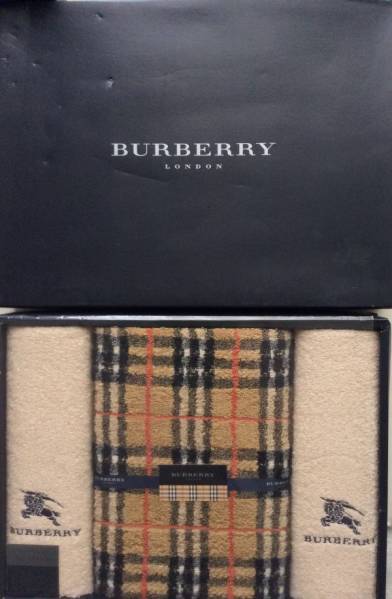 BURBERRY チェック柄バスタオル 2枚セット 新品] BURBERRYフェイスタオル2枚セット BURBERRY チェック柄バス