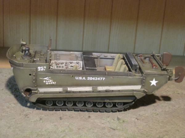 【完成品】1/35 アメリカ軍 M29C 水陸多用途輸送車 ウィーゼル