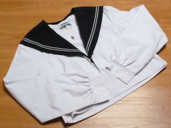 3403 夏セーラー服☆上のみ☆東海南高（洗濯済み）