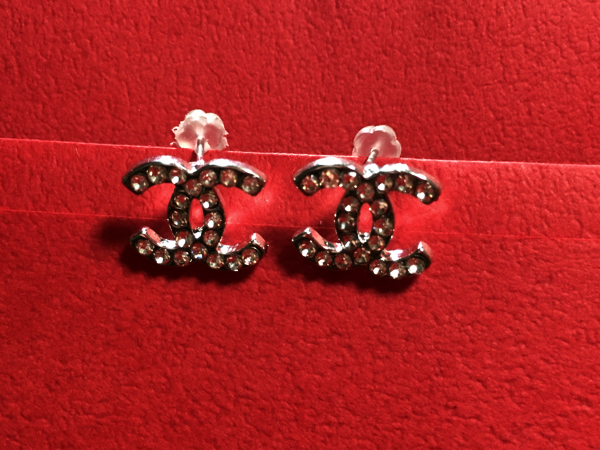 CHANEL シャネル ピアス シルバー色