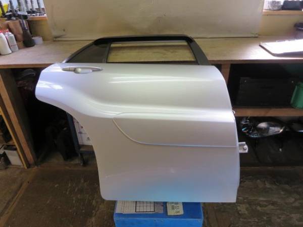 [中古]ラブ4　ACA21W　右リアドアAssy