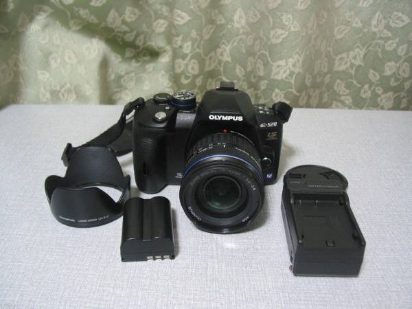 OLYMPUS E-520 ズームセット シャッター数182回 新同品 カメラ、光学