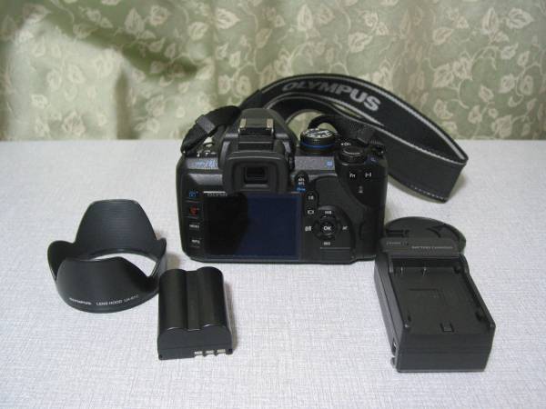 OLYMPUS E-520 ズームセット シャッター数182回 新同品 カメラ、光学
