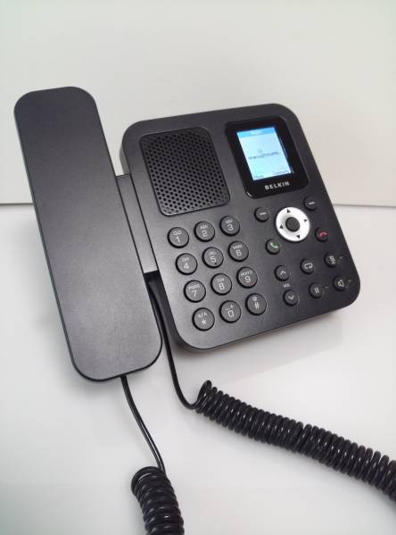 PC無しで使える Belkin デスクトップ Skype電話機