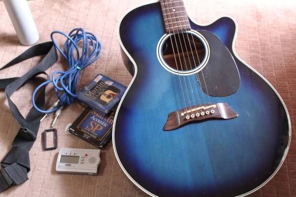 TAKAMINE エレアコギター PT-106