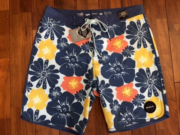 新品 RVCA 2016SS ルカ サーフトランクス サーフィン、ビーチへ