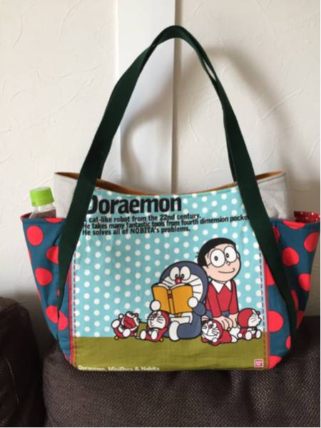 ハンドメイド*レトロ風ドラえもん*まんまるトートバッグマザーズ
