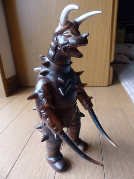 格安・グドン（茶色）・ブルマァク復刻・帰りマン・中古美品 グドン