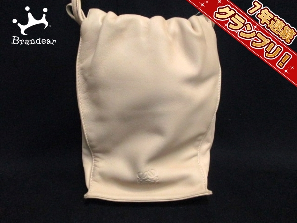 ロエベ ショルダーバッグ ベージュ 巾着型 レザー LOEWE