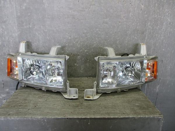 11607 NCP30/31 bB ヘッドライト HID 左右 美品