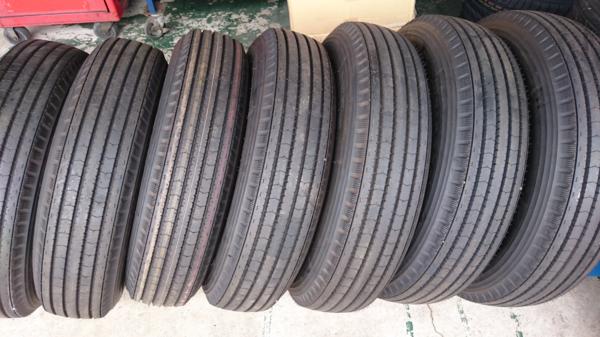 P108pit-2 225/80R17.5 ＢＳ 新車外し 7本