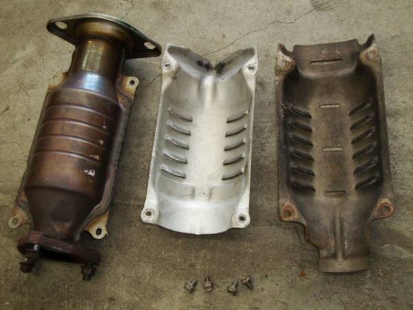シビック eg6 ek4 純正触媒 送料無料 シビック - Yahoo!オークション 純正触媒 ホンダ EK4 「eg 触媒」の