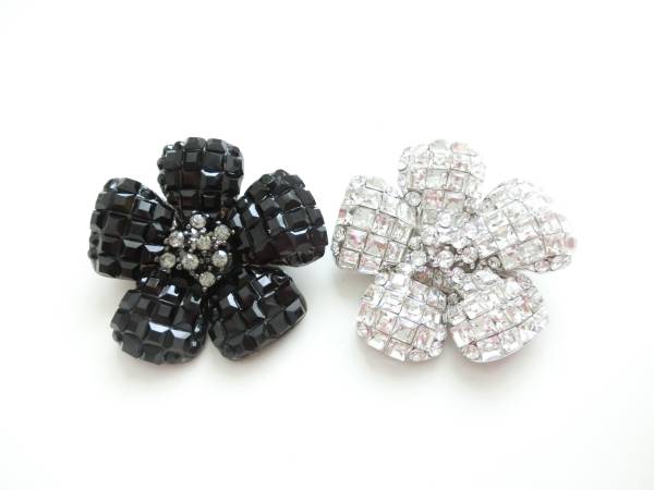 FOXEY 黒 お花 ブローチ フォクシー 今回売り切りの為格安出品！ ふ