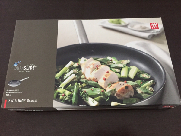 ツヴィリング J.A. ヘンケルス Moment フライパン 20cm