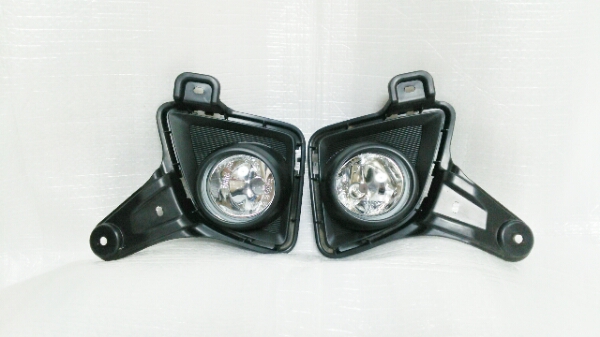 ハイエース 200 純正 フォグ