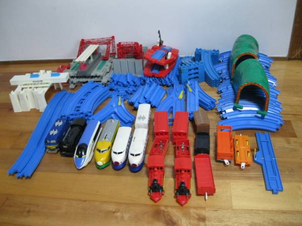 Sス50☆大量！変形プラレール+アーミック他色々まとめて！ジャンク品⁄