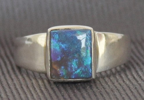 ブラック・オパール1