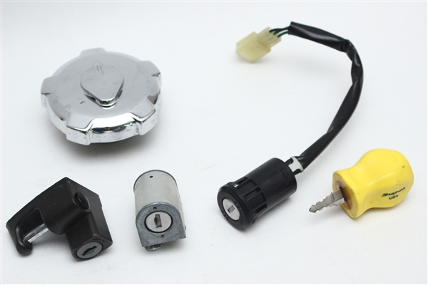 エイプ100◆キーセット/タンクキャップ/ロック◆HC07-1201