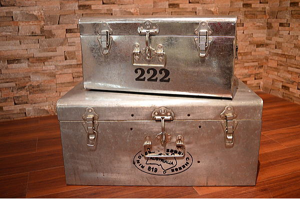 NX3T74*レトロ調アイアン収納コンテナBOX展示品アウトレット1円