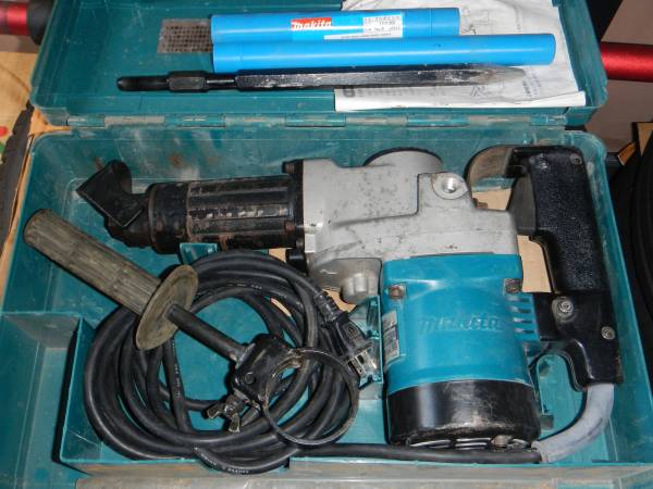 MAKITA マキタ ハンマードリル HR3850 38㎜ ブルポイント付き