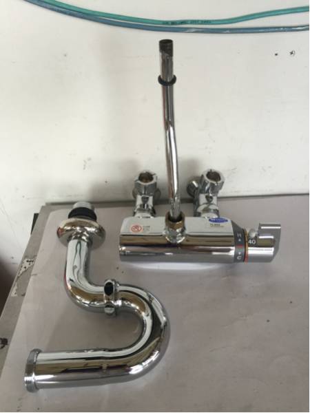 TOTO サーモスタット TL45X 理容 美容 ジャンク扱い