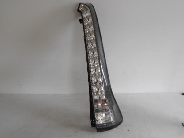 C25☆セレナ☆右LEDテールライト☆売切り