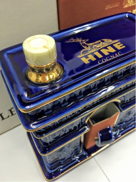 HINE [未開栓] ハイン ナポレオン凱旋門 青陶器 コニャック 箱付 HINE