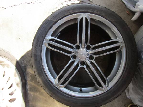 【送料無料】アウディA6アバント他18inAW＆夏タイヤ　クローム？