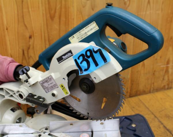 1399 makita マキタ 7型スライド丸のこ LS0711 190mm 大工道具