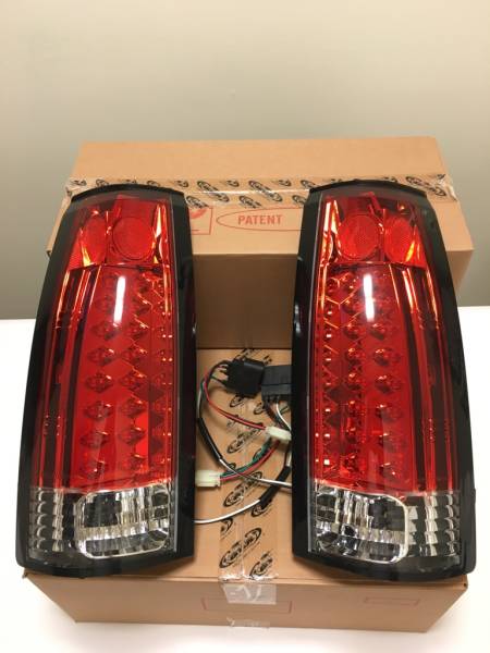 （美品）シボレータホ、サバーバン LEDテール