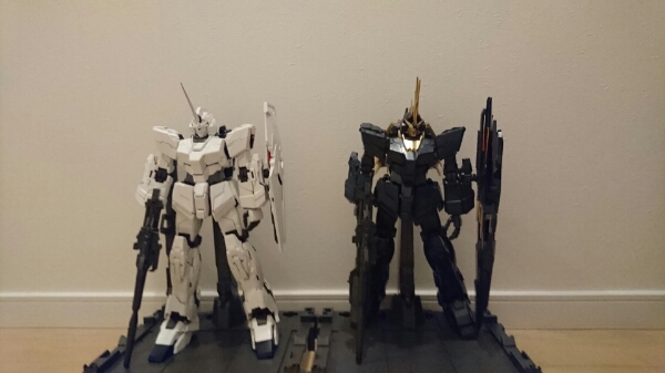 PG ユニコーンガンダム バンシィ LED セット 素組 完成品