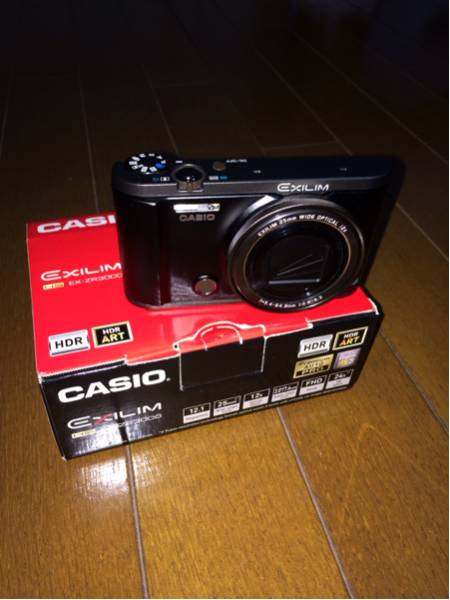 中古】美品 カシオ エクシリム 1210万画素 ZR3000