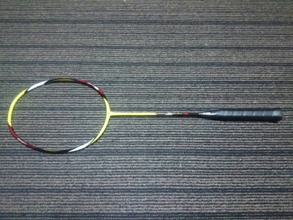 アークセイバーzスラッシュ 3UG5 ヒビ、陥没無し ヨネックス アーク