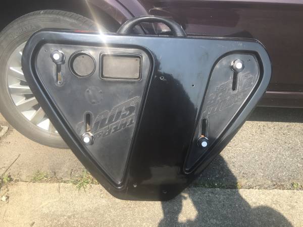 サウザー　バウデッキ　ブラック　中古