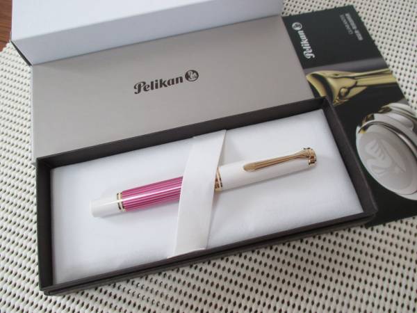 ペリカン 万年筆 特別生産品 M600 ピンク ニブM used ペリカンスーべ