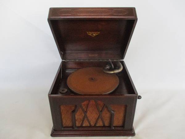 値下!日本ビクター卓上型蓄音機 Victor Victrola J1-71 音良 943 値下!日本ビクター卓上型蓄音機 Victor Victrola J1-71 音良 943
