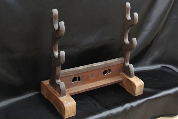 木製　刀掛け　中古